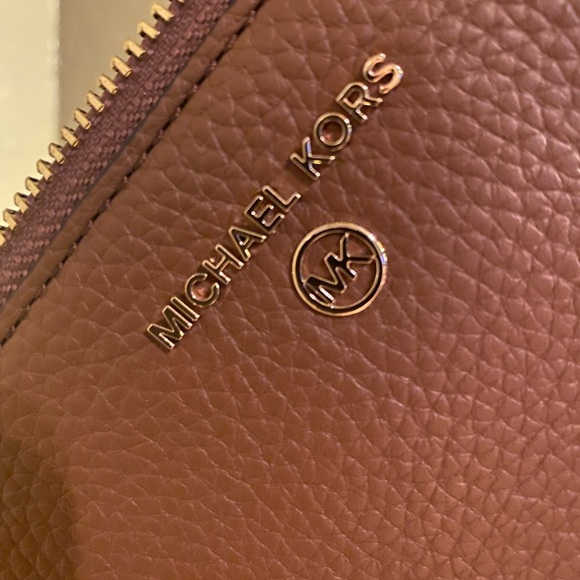 Michael kors handbag - Picture 7 of 10